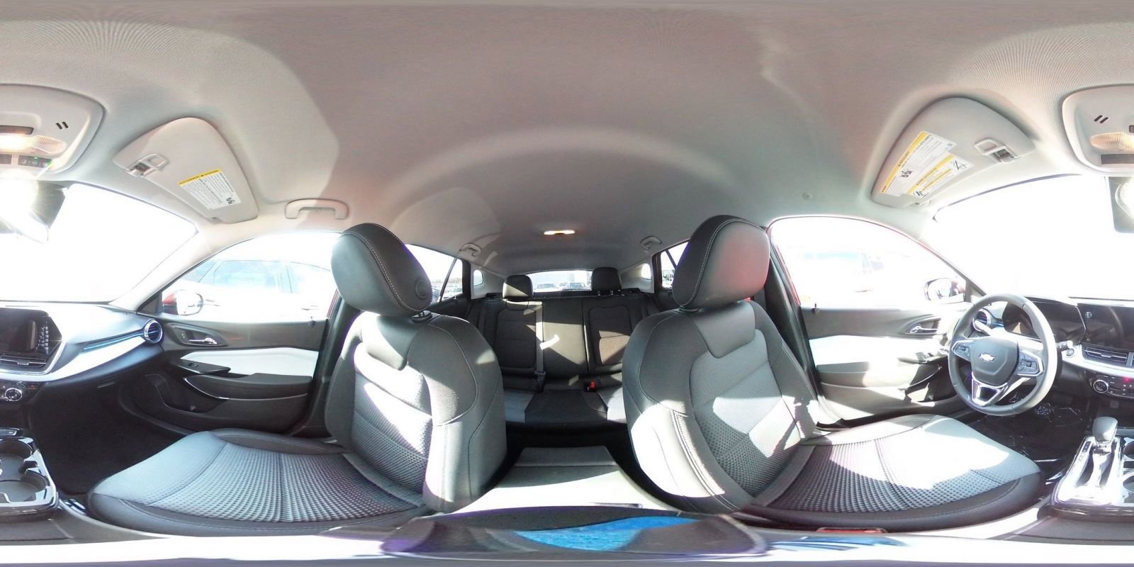 Used 2025 Chevrolet Trax LT w/ LT Convenience Package image 41