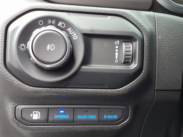 Certified 2023 Jeep Wrangler Unlimited w/ Cold Weather Group image 27