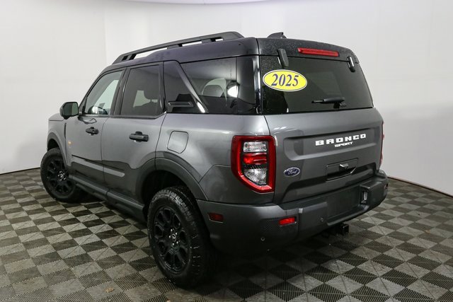 Used 2025 Ford Bronco Sport Badlands image 8