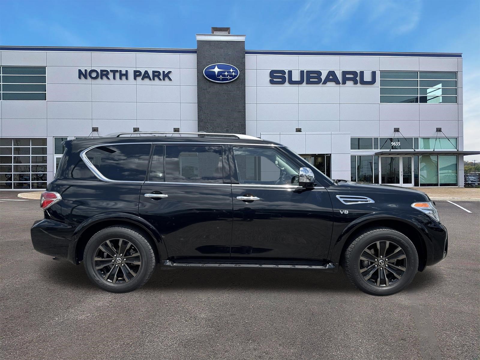 Used 2020 Nissan Armada Platinum w/ Captain's Chairs Package AWD/4WD image 2