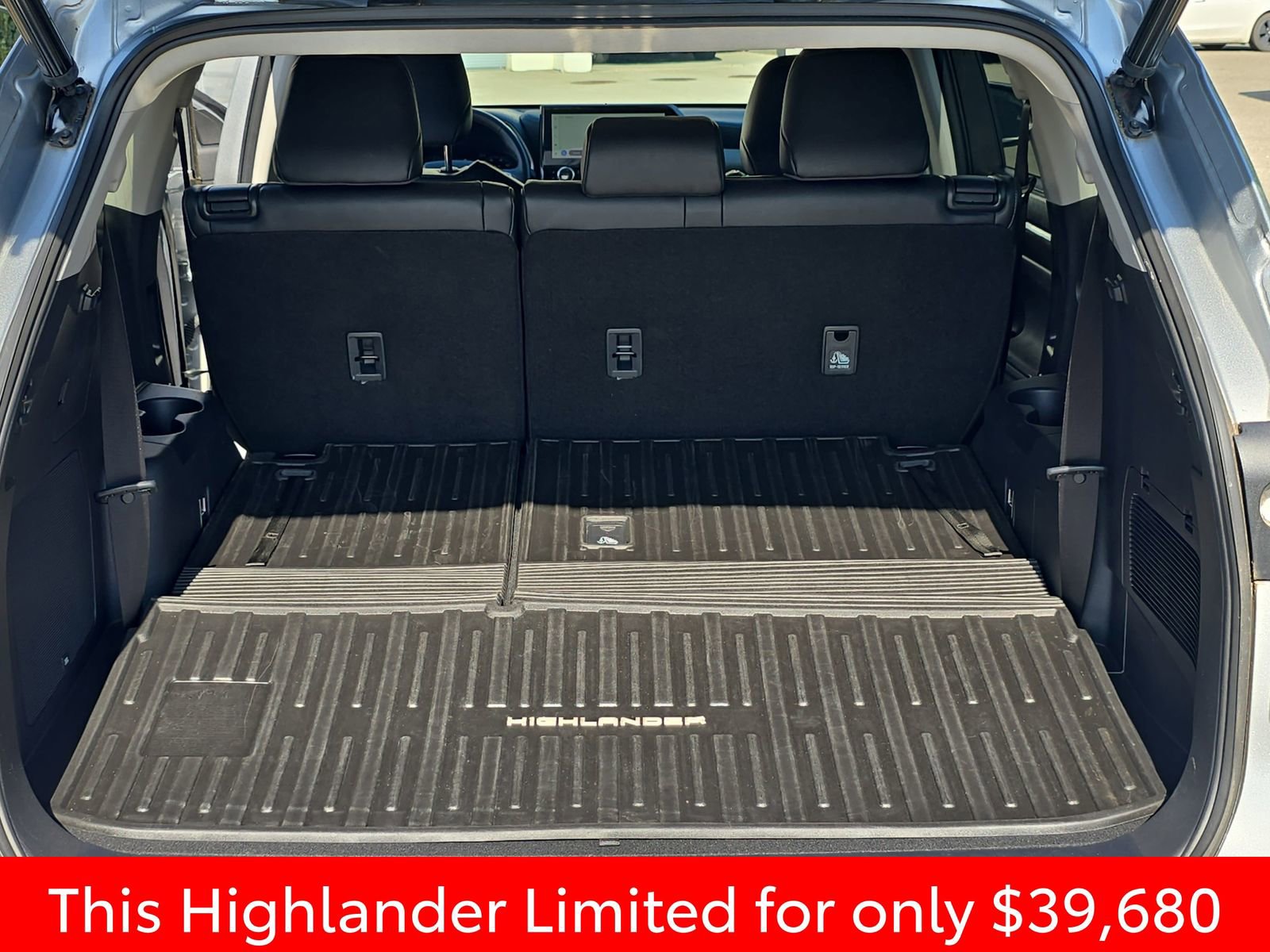 Used 2023 Toyota Highlander Limited image 19