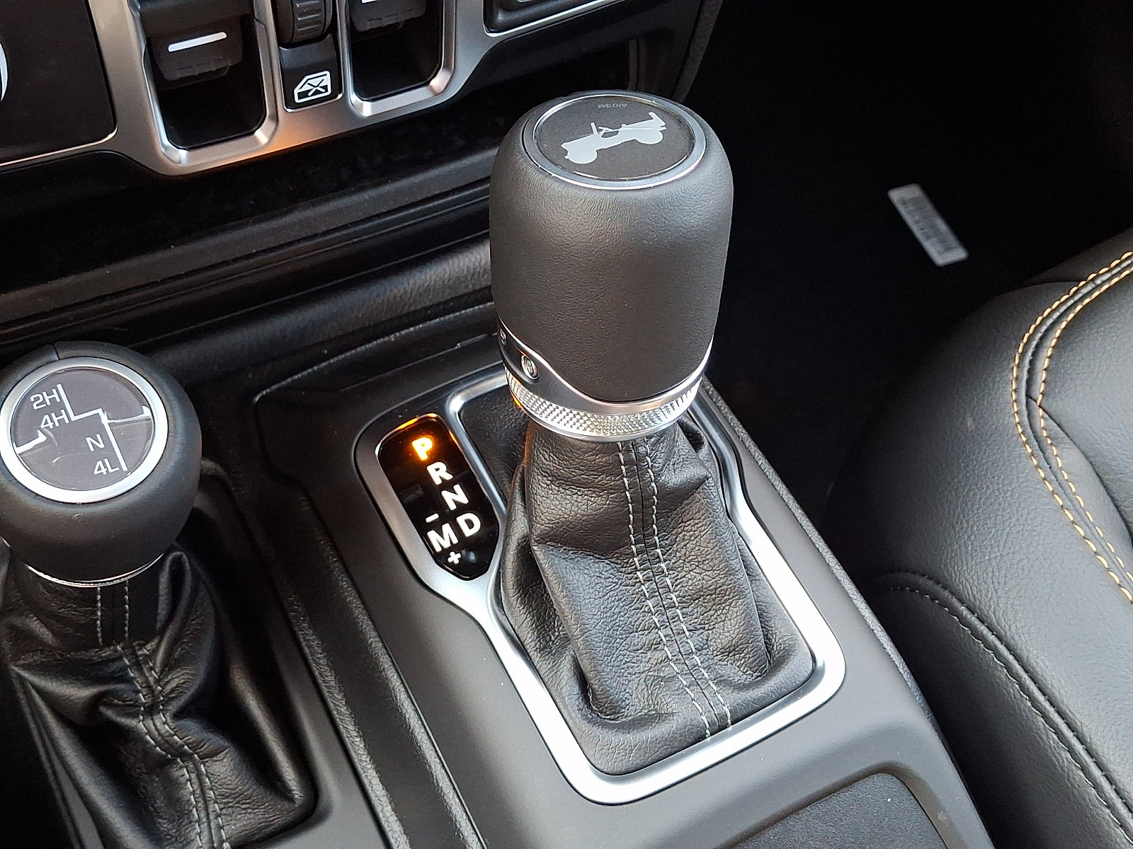 New 2026 Jeep Wrangler Unlimited Sahara AWD/4WD image 10