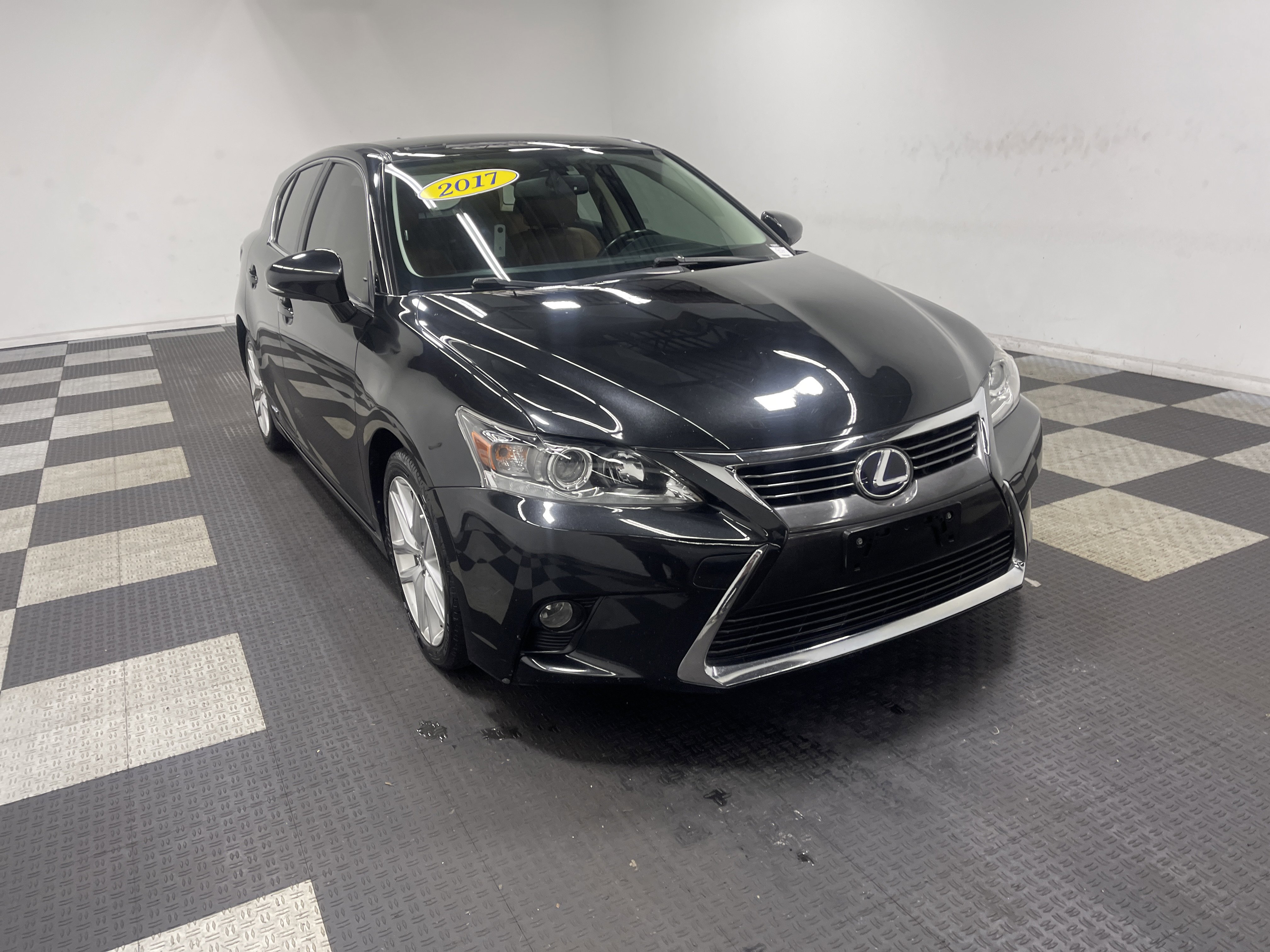 Used 2017 Lexus CT 200h w/ Accessory Package 2 image 6