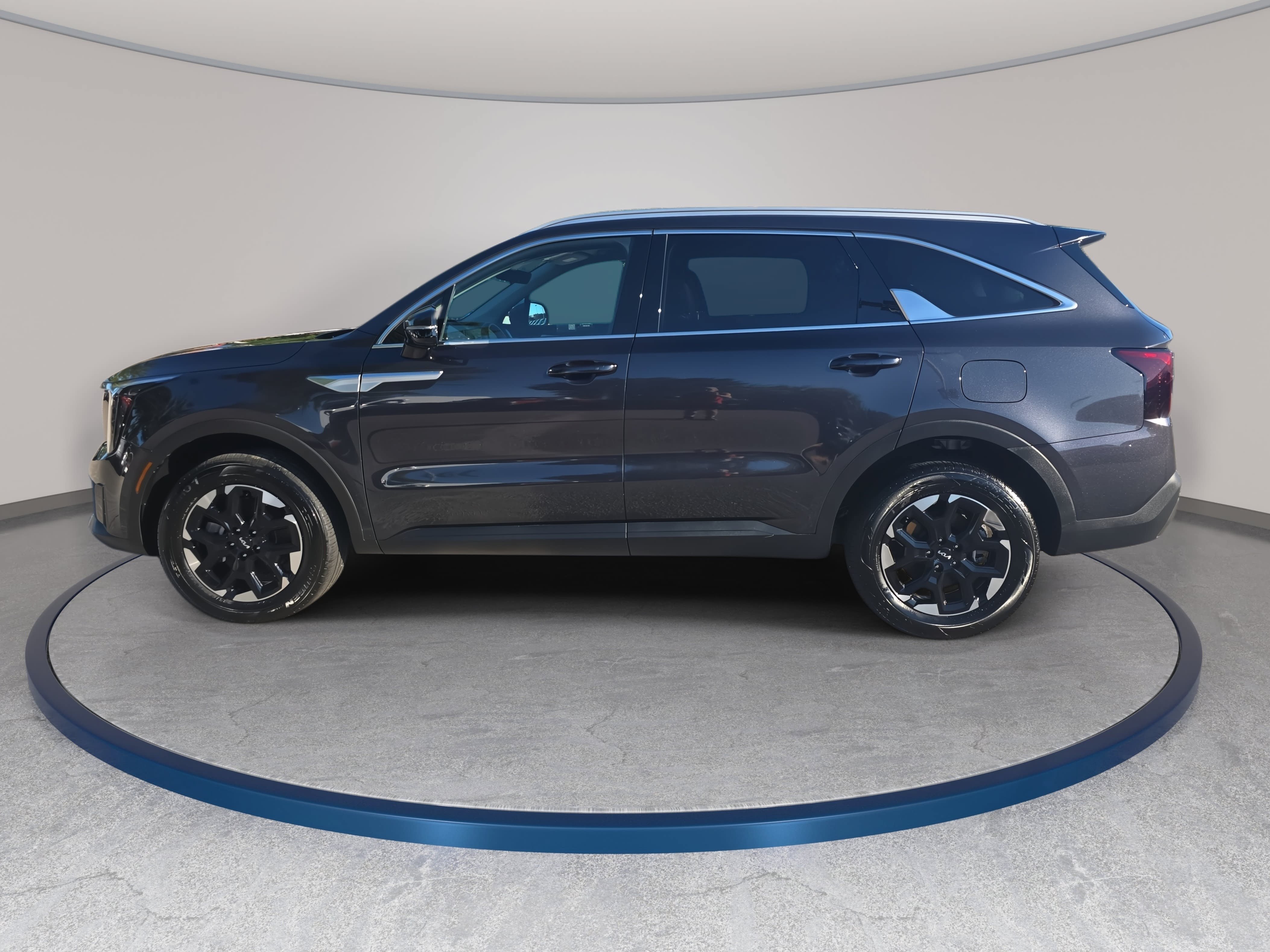 Used 2025 Kia Sorento S AWD/4WD image 8