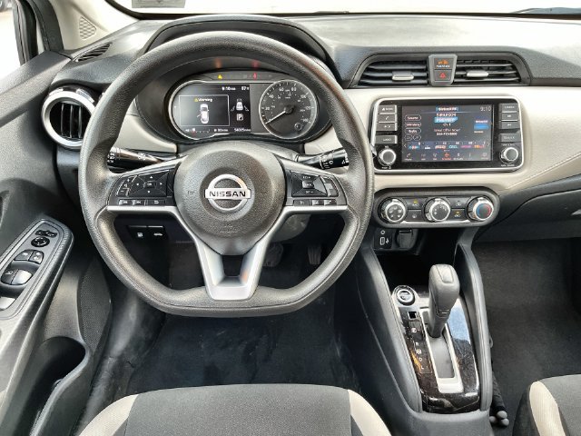 Used 2022 Nissan Versa SV FWD image 20