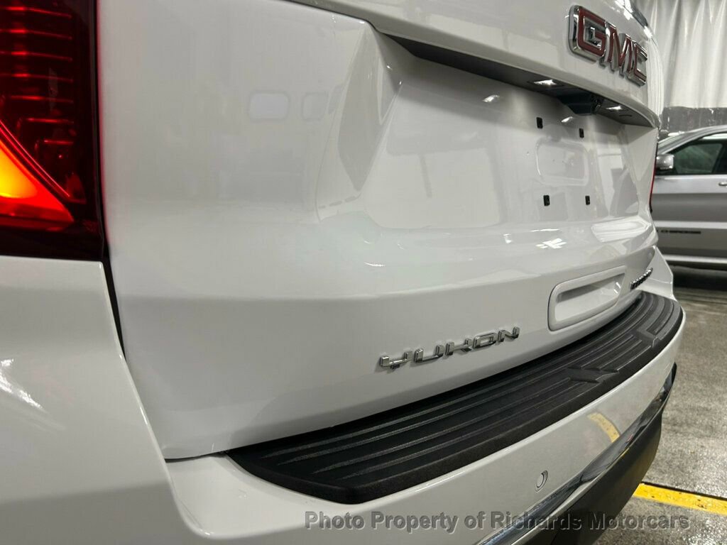 Used 2025 GMC Yukon XL Elevation AWD/4WD image 14