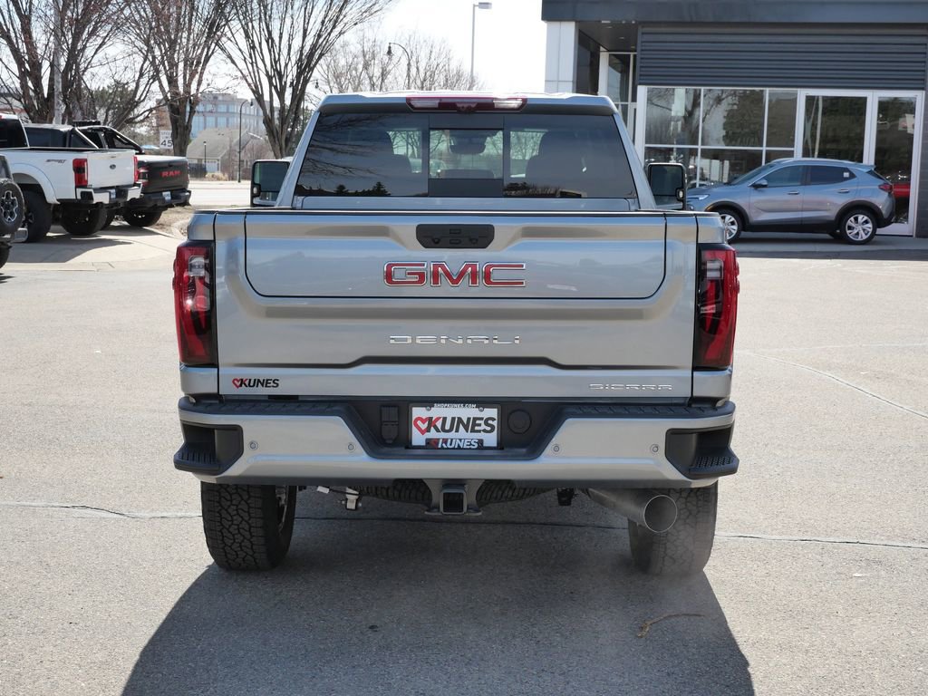New 2026 GMC Sierra 3500 Denali w/ Denali Reserve Package AWD/4WD image 10