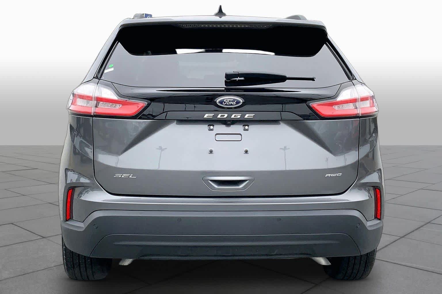 Used 2024 Ford Edge SEL w/ Sport Appearance Package AWD/4WD image 5