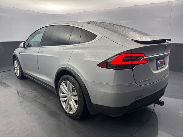 Used 2016 Tesla Model X 90D image 5