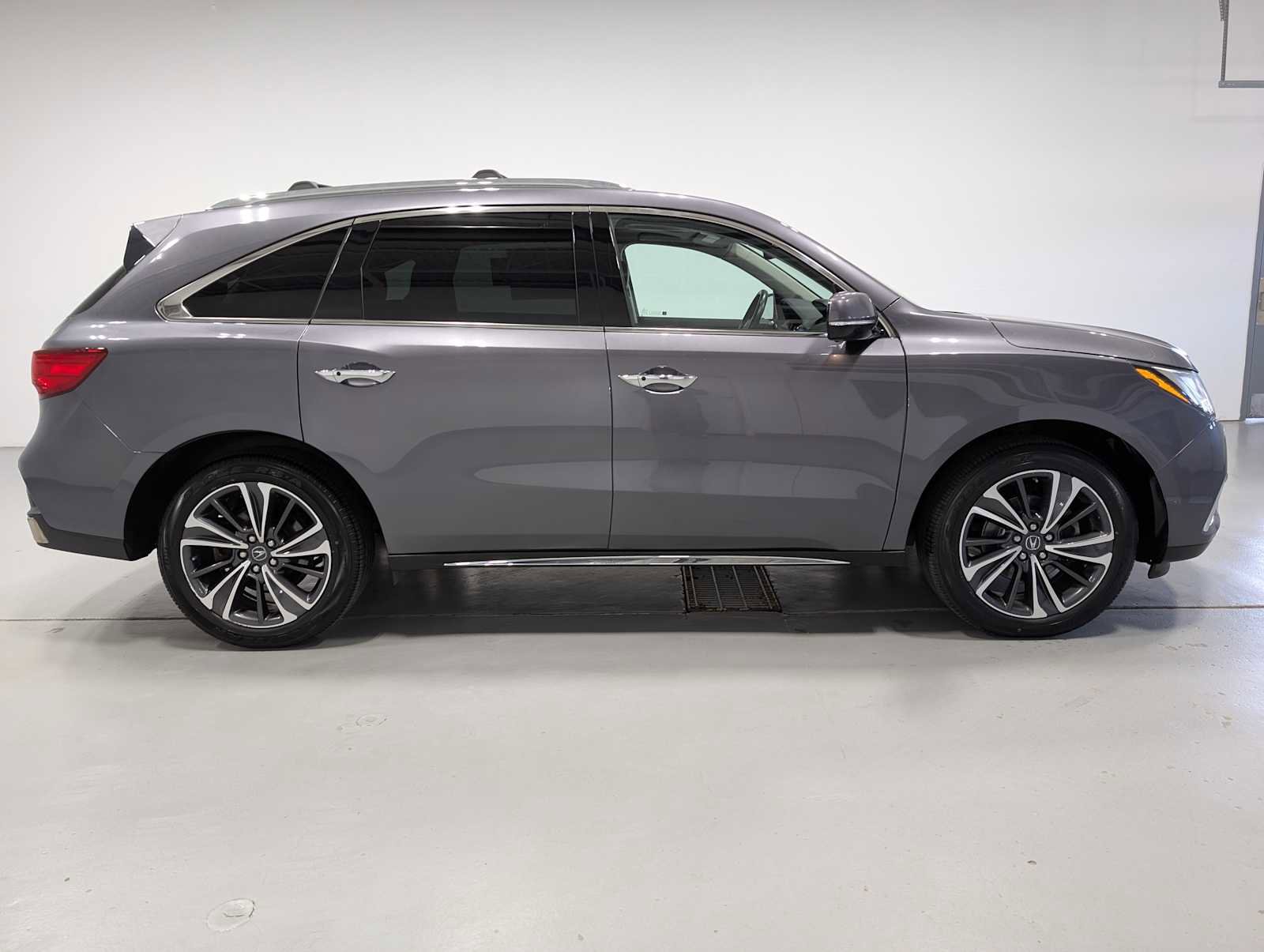 Used 2020 Acura MDX SH-AWD w/ Technology Package image 7