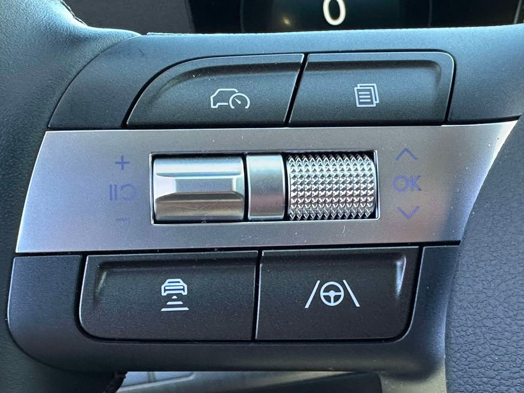 Certified 2026 Hyundai Kona SEL Premium AWD/4WD image 30