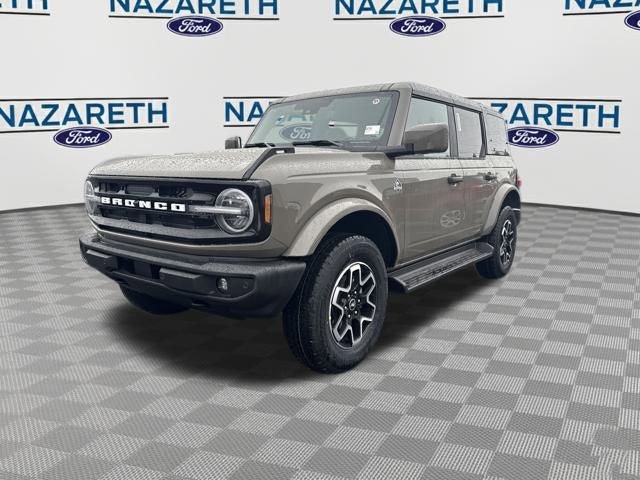 New 2026 Ford Bronco Outer Banks AWD/4WD image 3