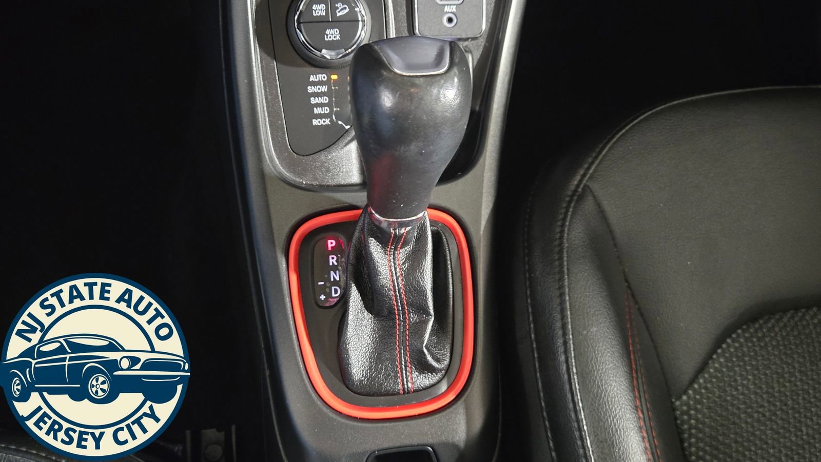 Used 2020 Jeep Compass Trailhawk AWD/4WD image 16