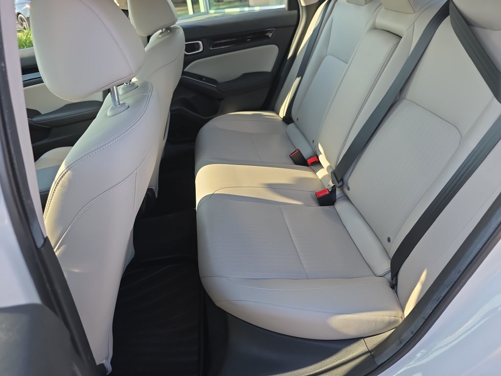 Used 2024 Honda Civic Touring image 31