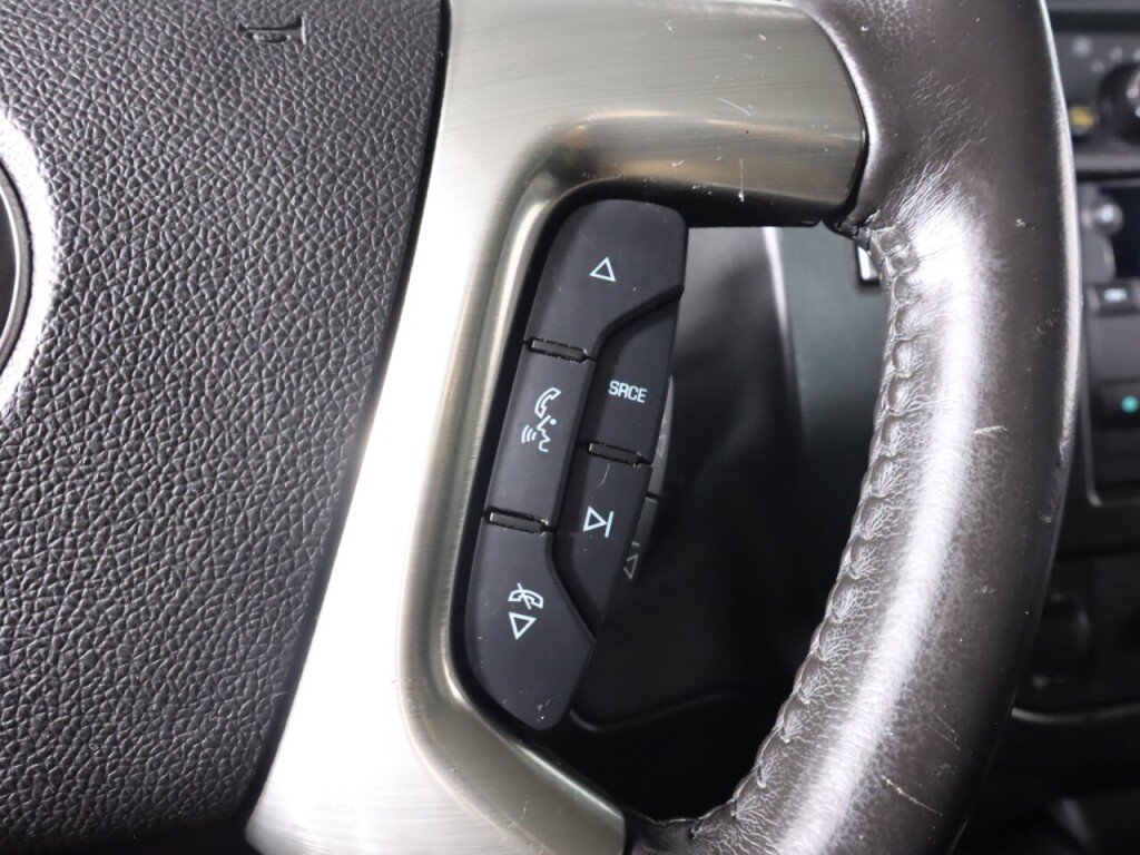 Used 2019 Chevrolet Express 2500 w/ Driver Convenience Package RWD image 13
