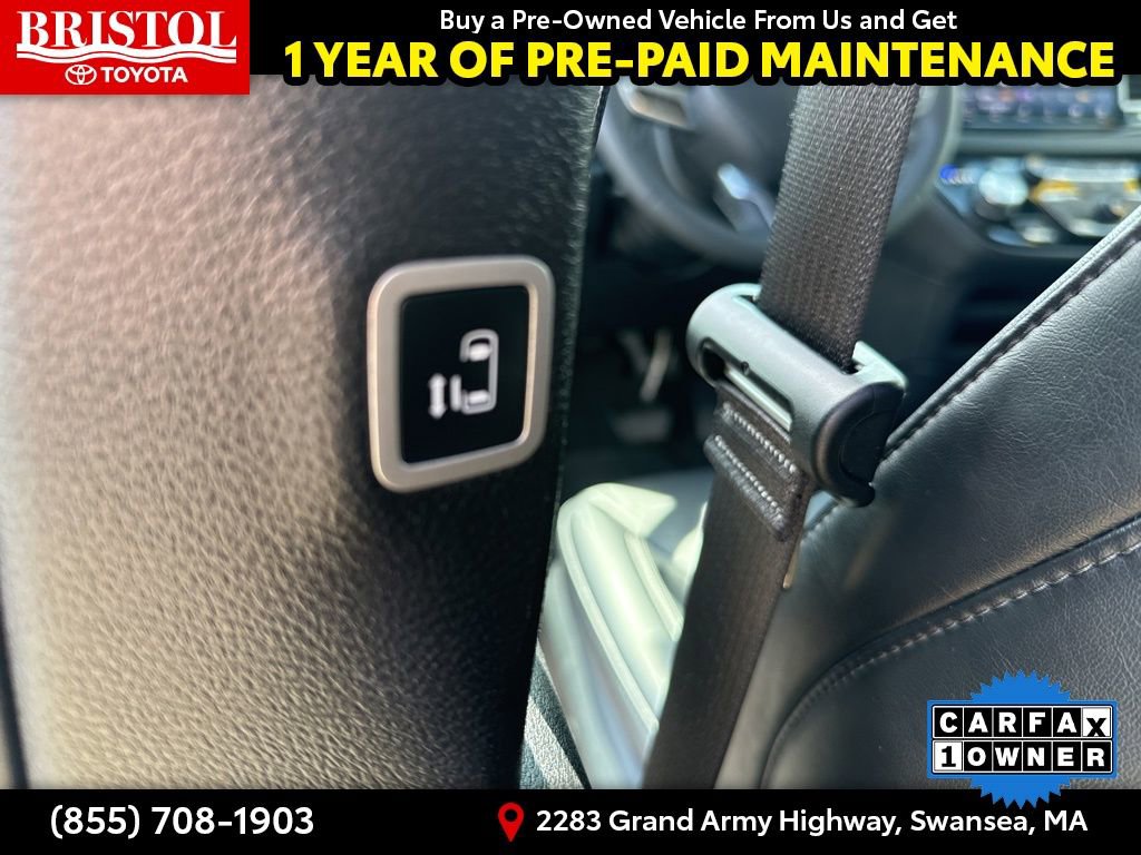 Used 2025 Chrysler Pacifica Select image 20