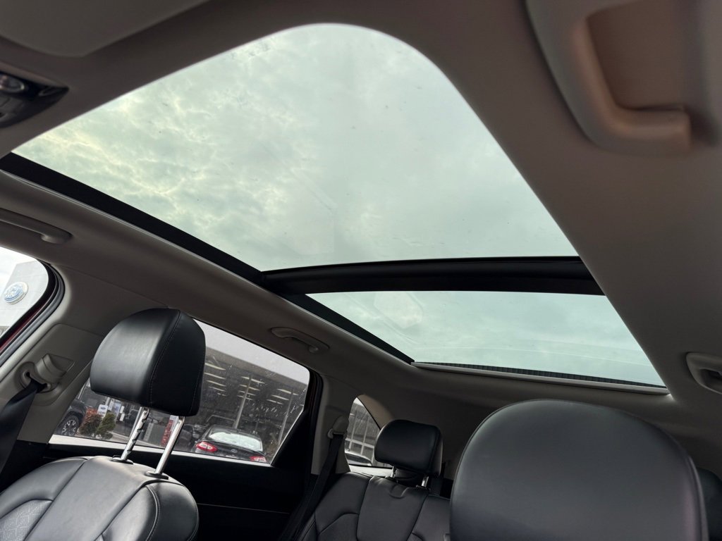 Used 2021 Kia Sorento S w/ Panoramic Sunroof Package image 13