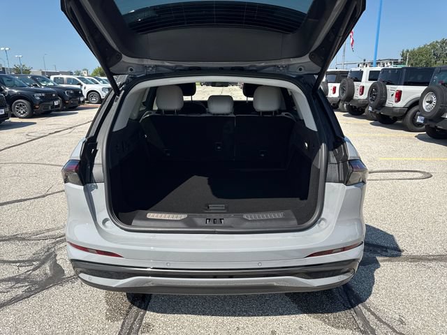 New 2026 Lincoln Nautilus Reserve w/ Jet Appearance Package AWD/4WD image 7