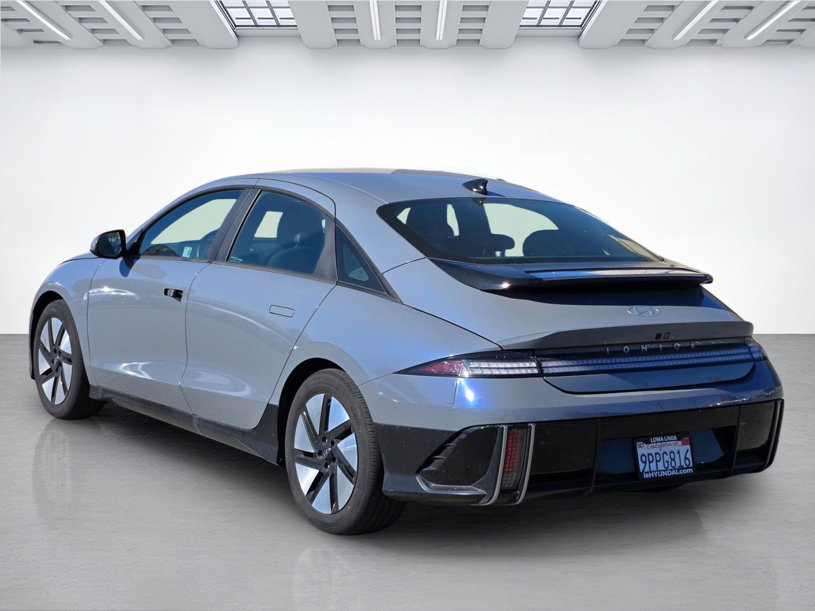 Certified 2025 Hyundai Ioniq 6 SE RWD image 6