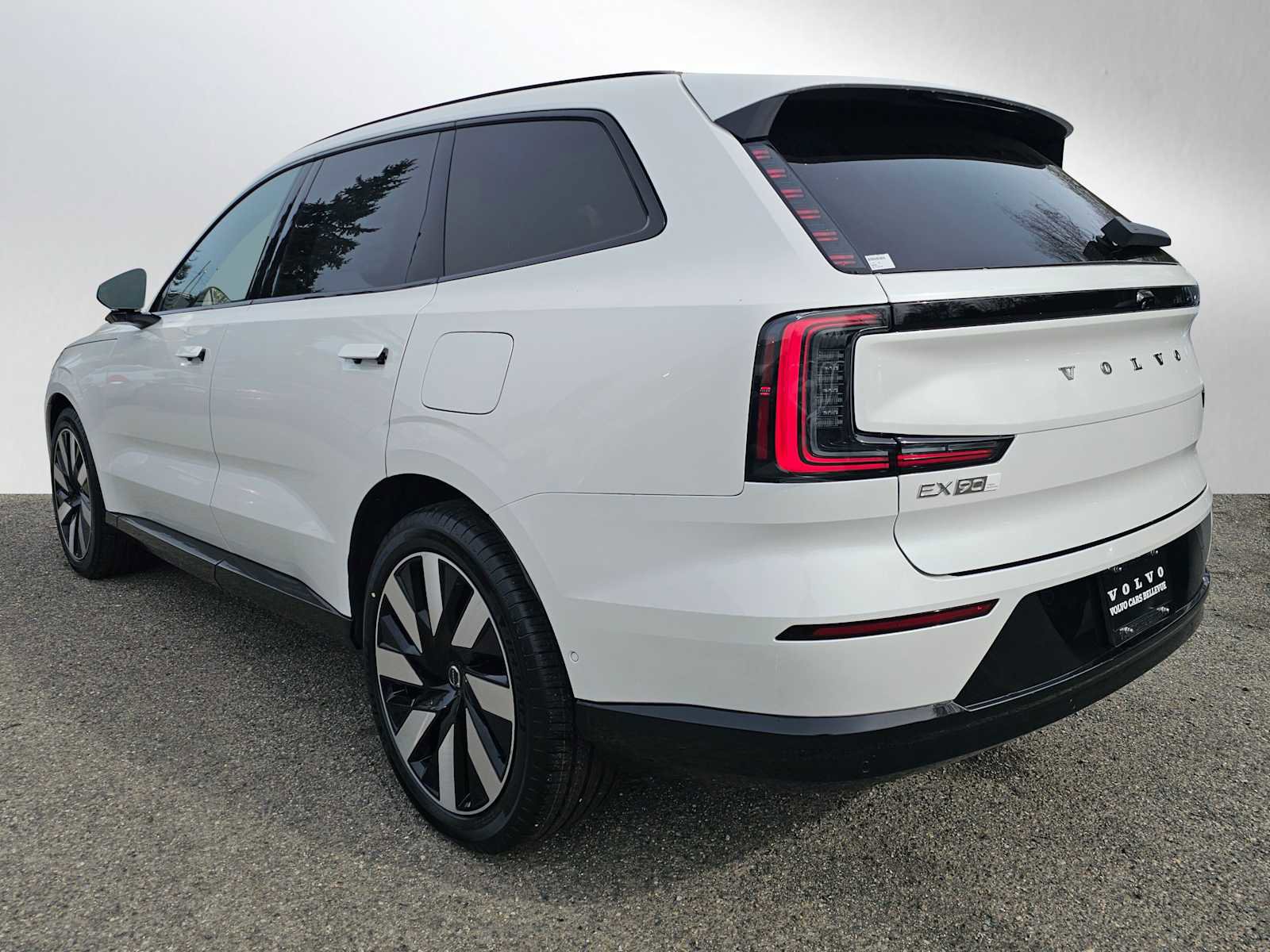 New 2026 Volvo EX90 Ultra image 5