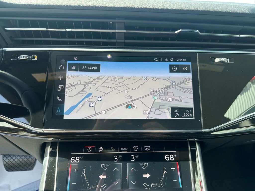 Certified 2025 Audi Q8 Prestige image 14