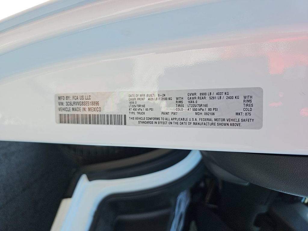 Used 2025 RAM ProMaster 2500 w/ Convenience Group FWD image 31