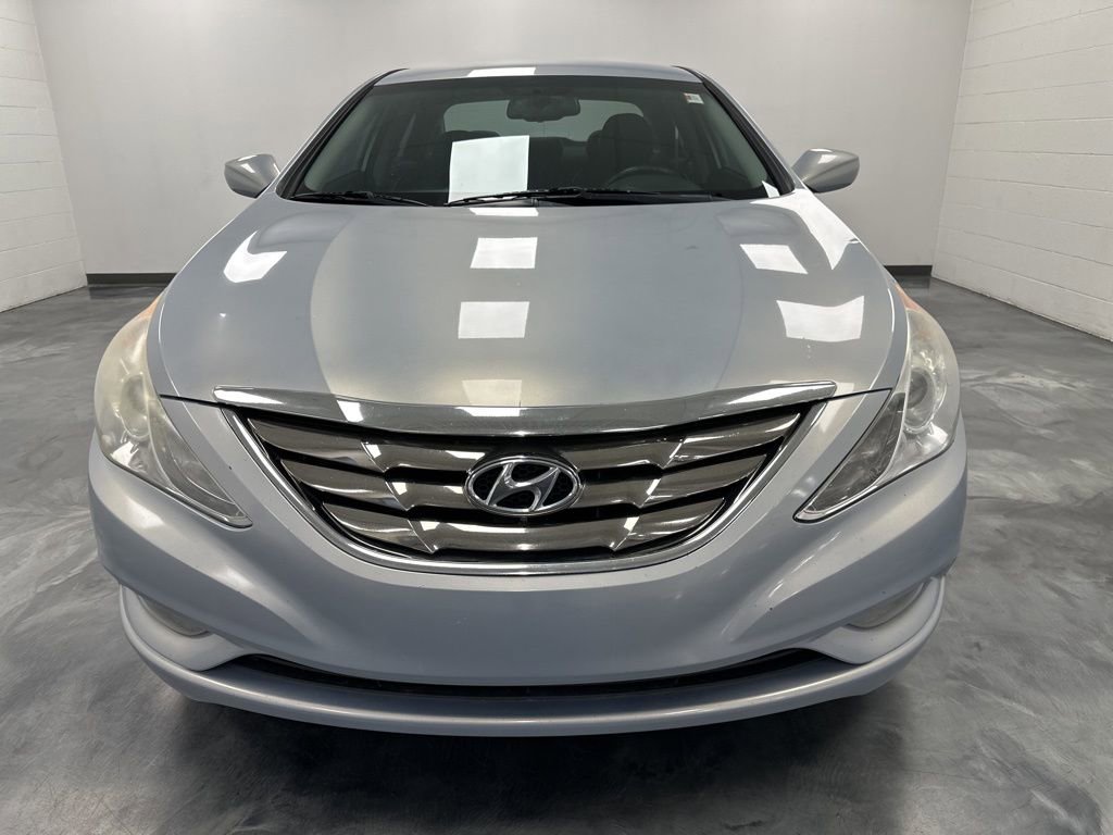 Used 2013 Hyundai Sonata SE image 2