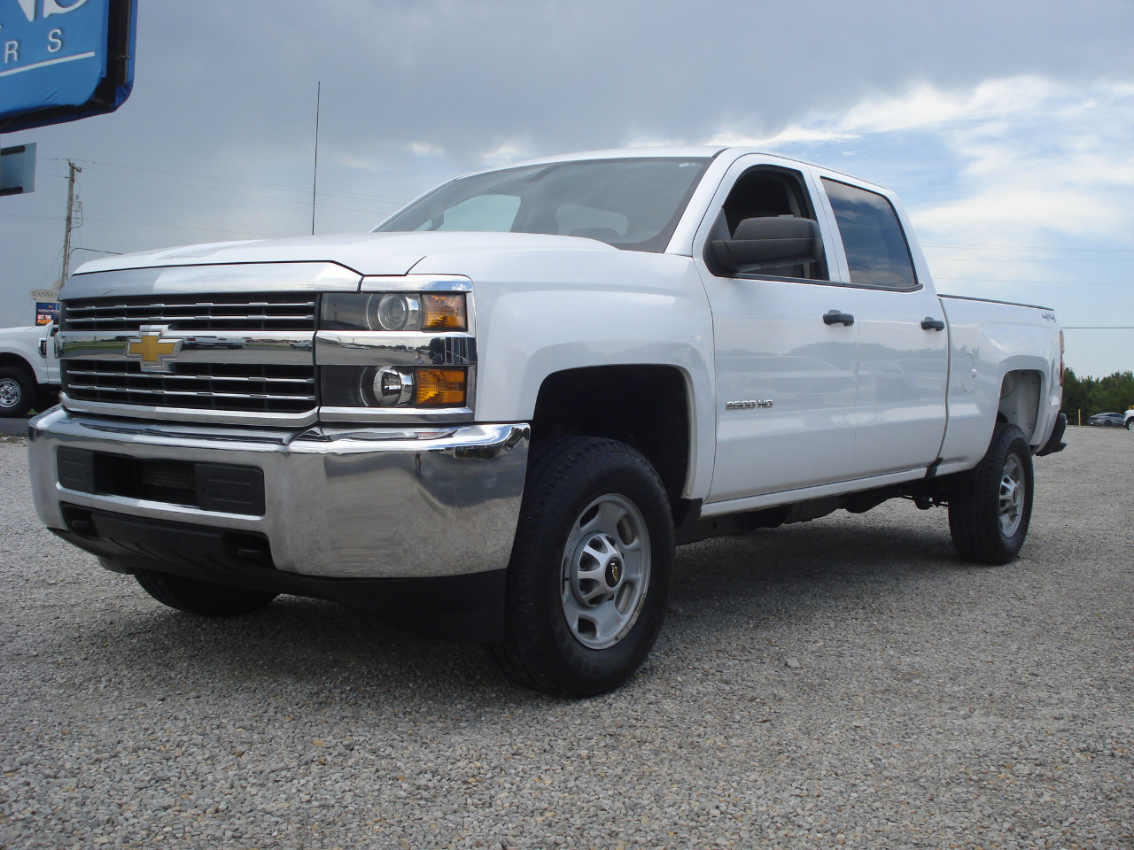 Used 2017 Chevrolet Silverado 2500 W/T w/ WT Fleet Convenience Package image 4