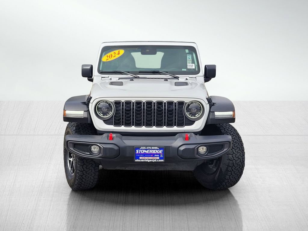 Used 2024 Jeep Wrangler Unlimited Rubicon image 2