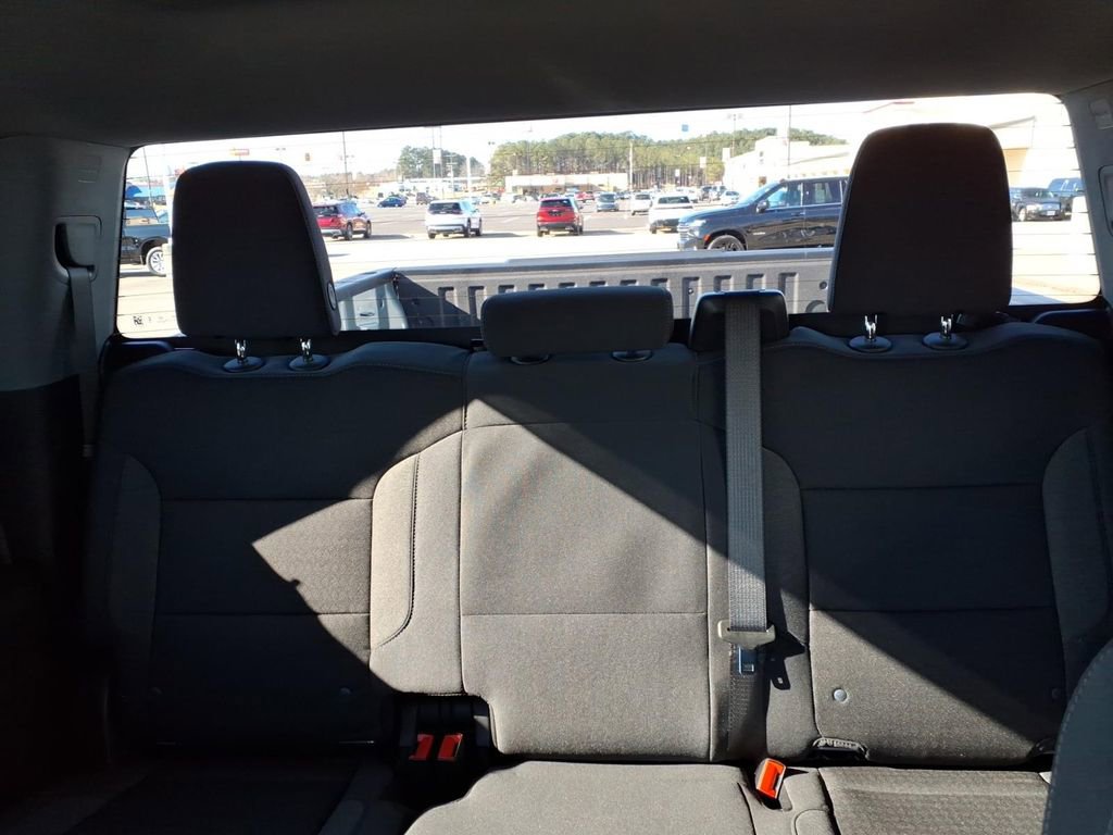 Used 2026 Chevrolet Silverado 1500 Custom image 14