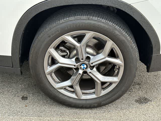 Used 2023 BMW X3 xDrive30i w/ Premium Package AWD/4WD image 5