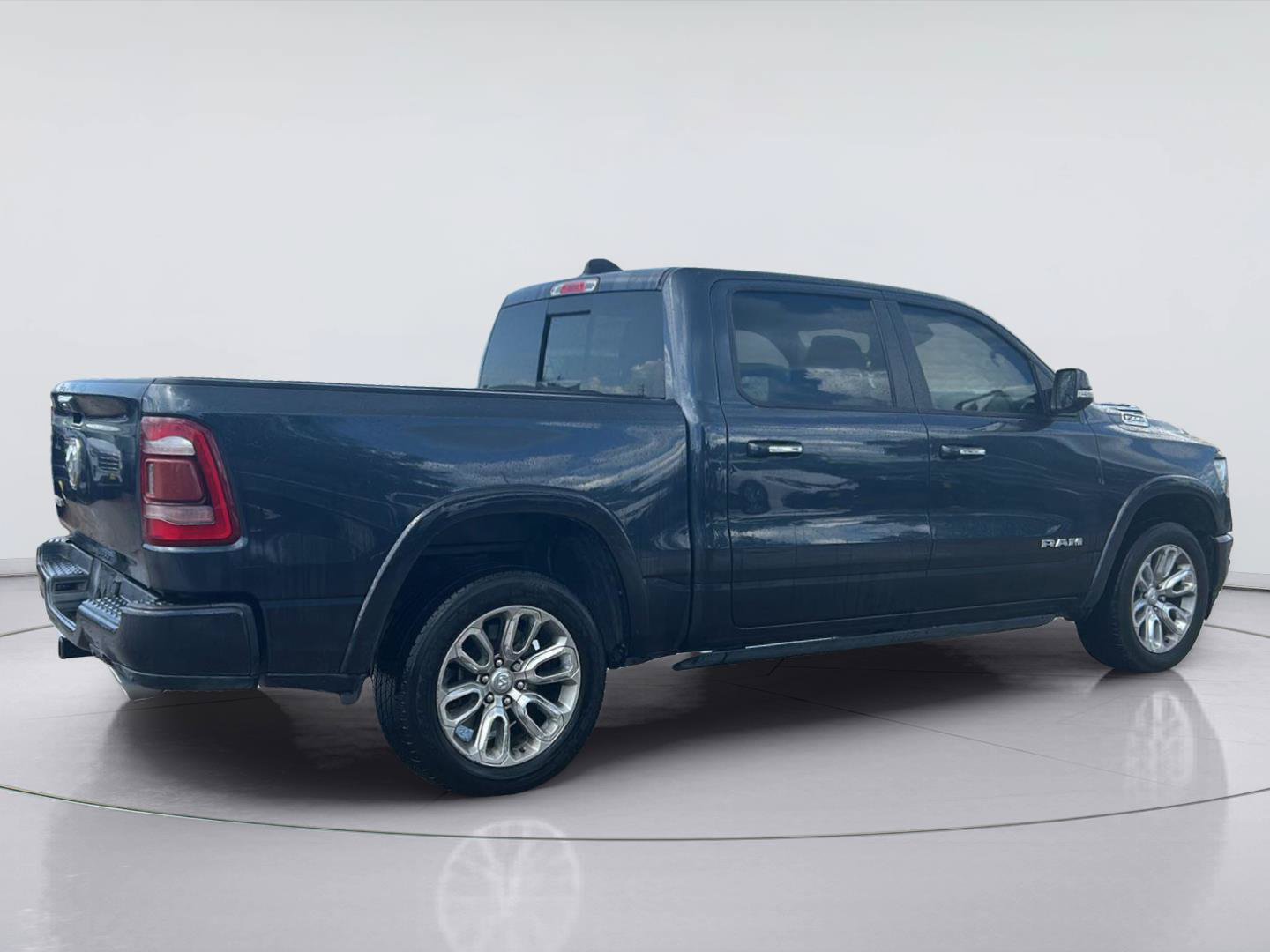 Used 2021 RAM 1500 Laramie w/ Laramie Southwest Edition RWD image 6