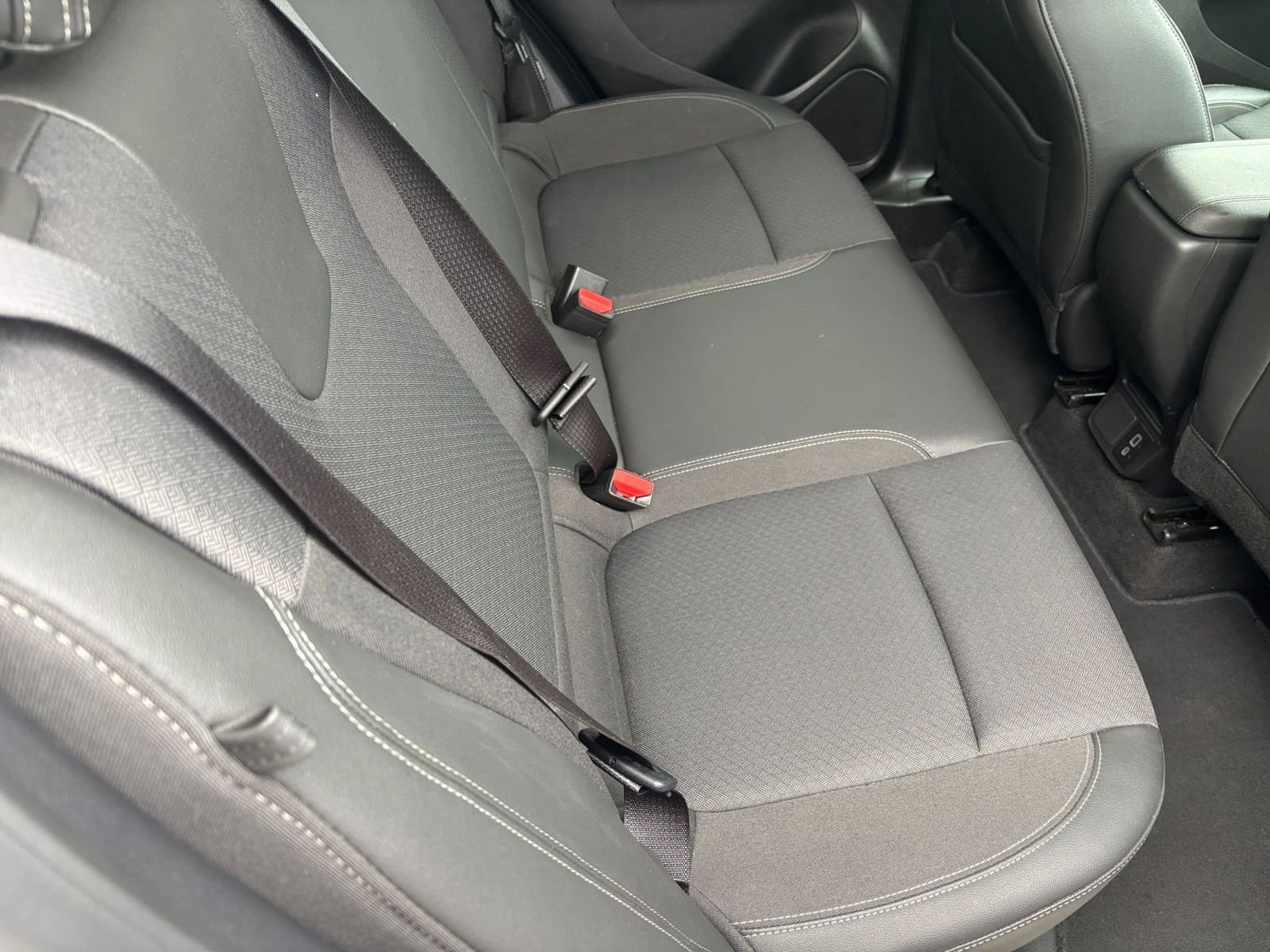 Used 2025 Buick Encore GX Preferred FWD image 38
