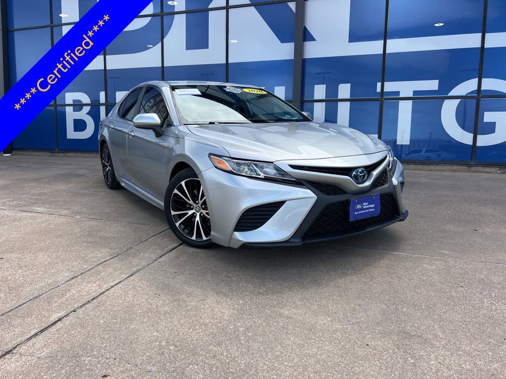 Used 2020 Toyota Camry SE image 1