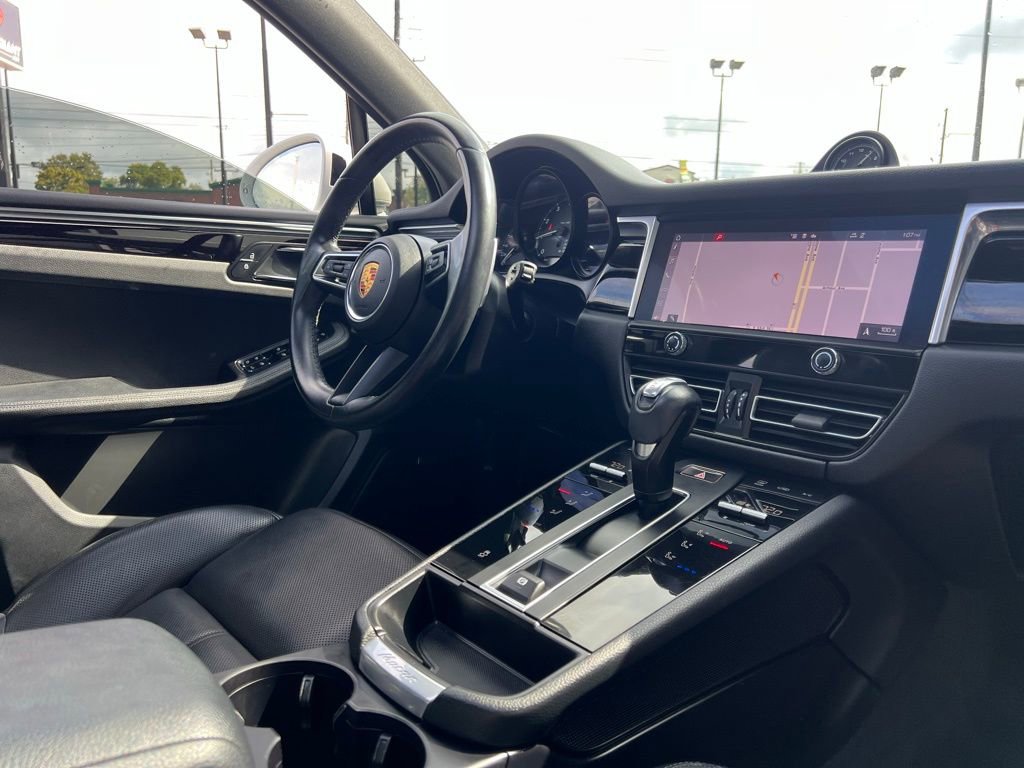 Used 2022 Porsche Macan image 33