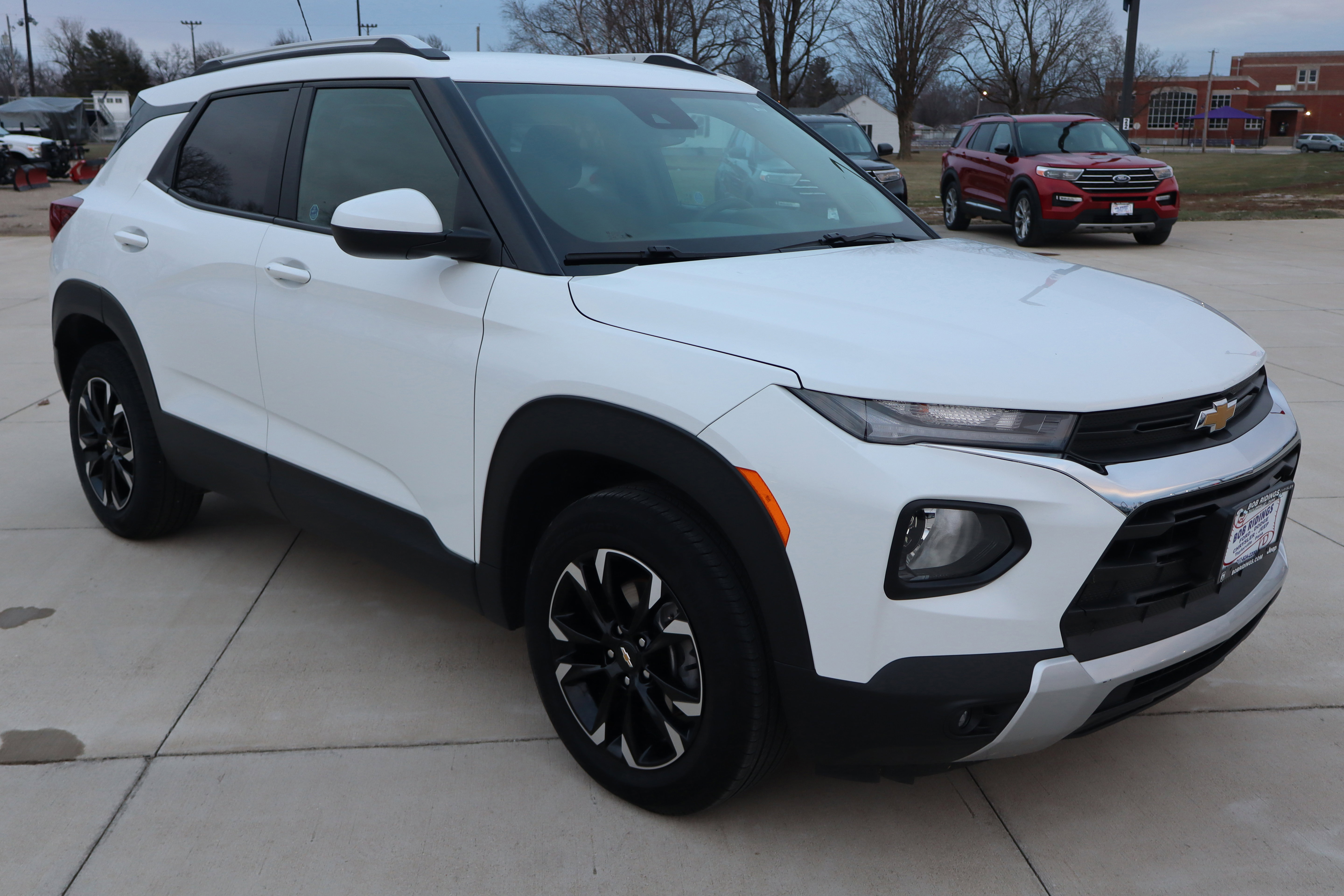 Used 2023 Chevrolet TrailBlazer LT w/ Convenience Package image 3