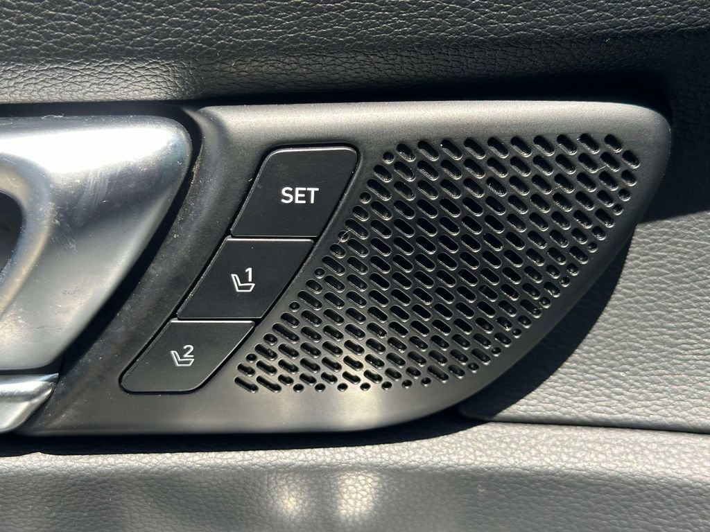 Used 2022 Kia Telluride SX w/ Nightfall Edition Package AWD/4WD image 49