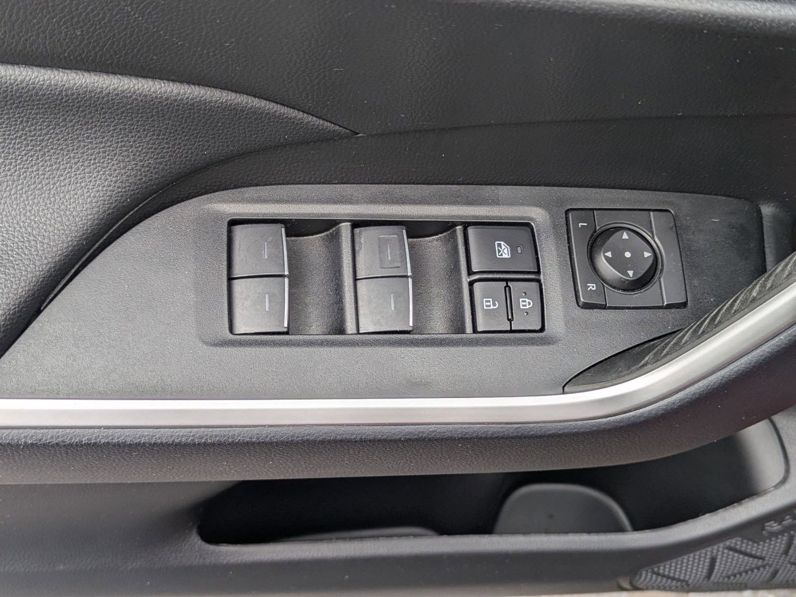 Used 2025 Toyota RAV4 XLE Premium image 24