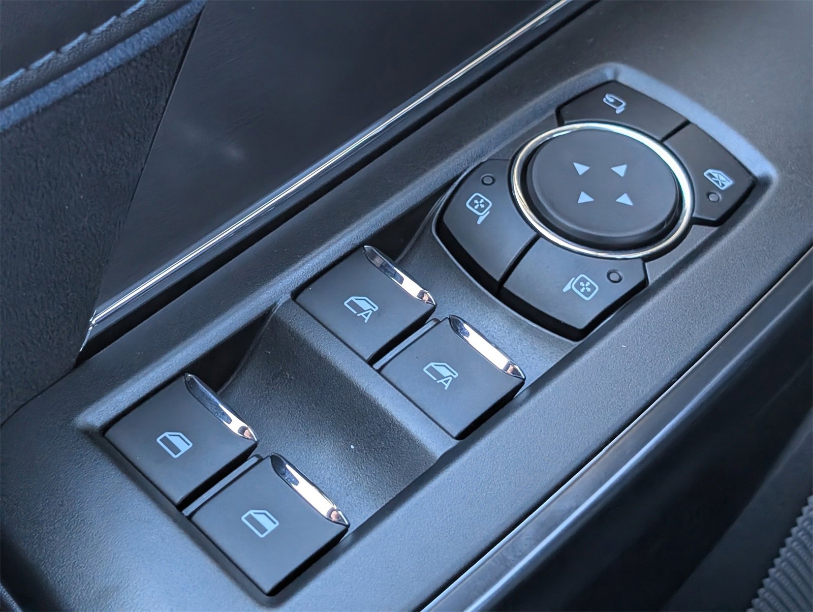 New 2025 Ford F150 Platinum w/ FX4 Off-Road Package image 21