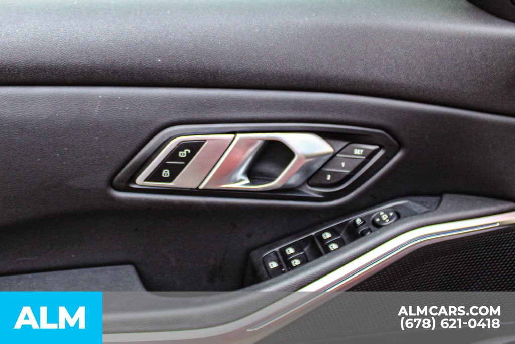Used 2022 BMW 330i xDrive Sedan AWD/4WD image 33