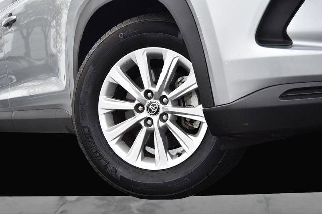 Used 2025 Toyota Grand Highlander XLE 4D Sport Utility image 3