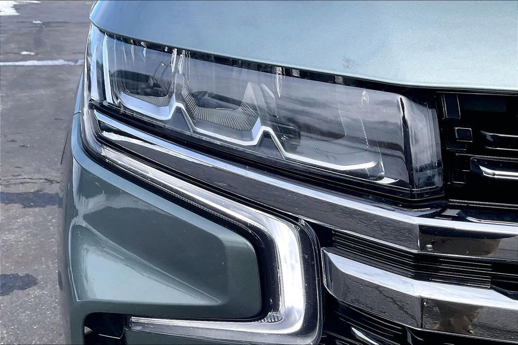 Used 2024 Chevrolet Tahoe LT image 33