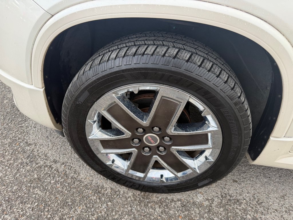 Used 2012 GMC Acadia Denali FWD image 18