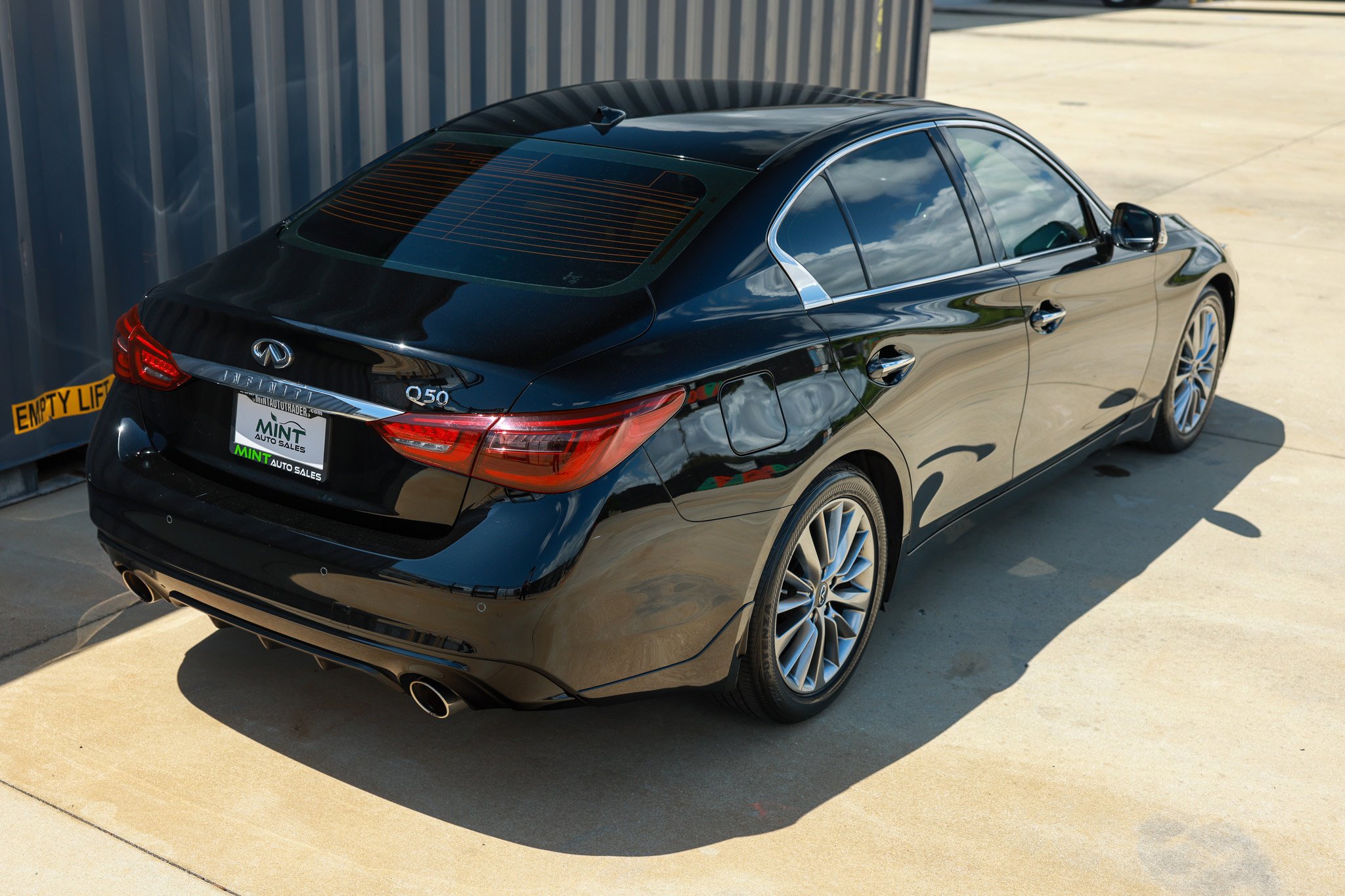 Used 2023 INFINITI Q50 Luxe w/ Cargo Package RWD image 14