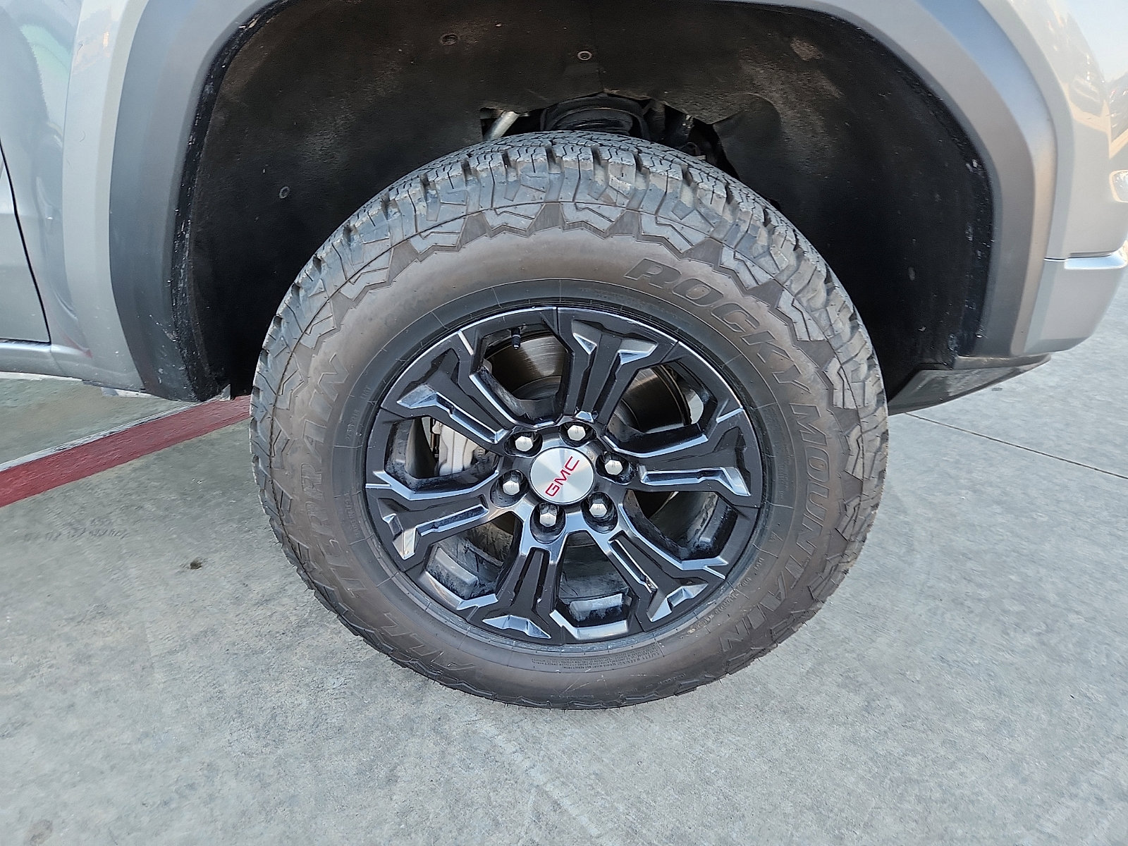 Used 2023 GMC Canyon Elevation w/ Elevation Premium Package image 9