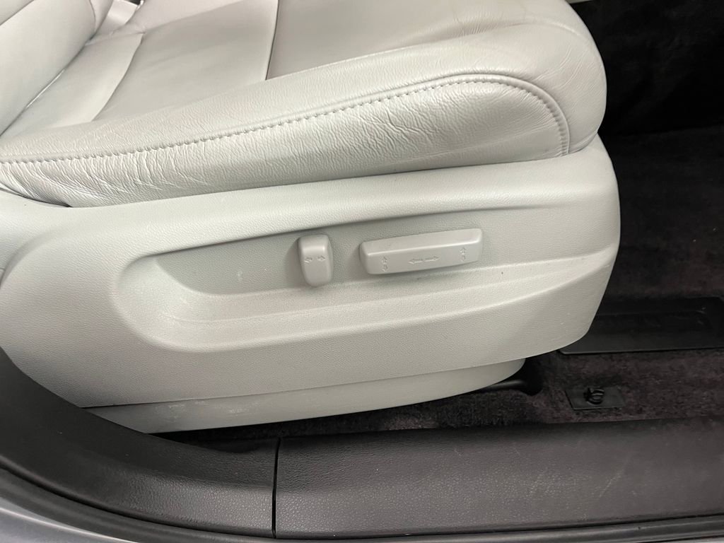 Used 2017 Acura MDX SH-AWD w/ Technology Package image 9