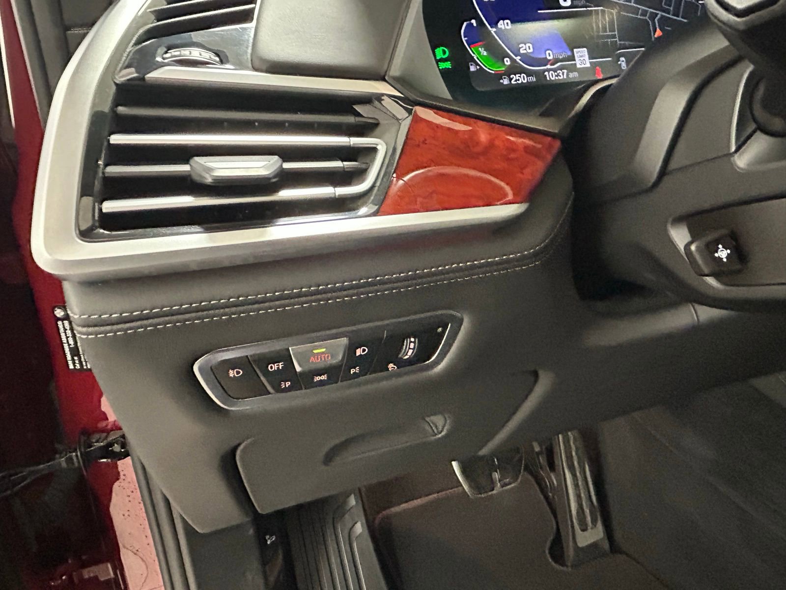 Used 2022 BMW ALPINA XB7 image 27