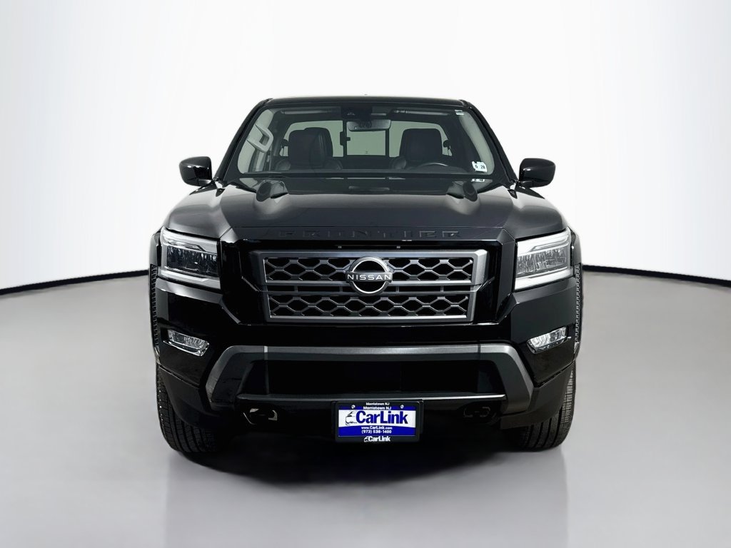 Used 2023 Nissan Frontier SV w/ SV Premium Package AWD/4WD image 2
