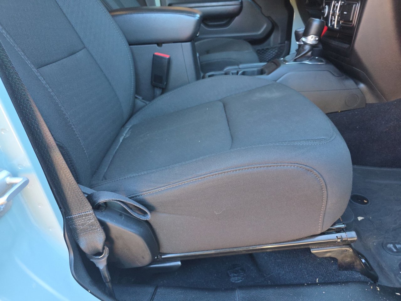 Used 2023 Jeep Wrangler Unlimited Sport AWD/4WD image 36