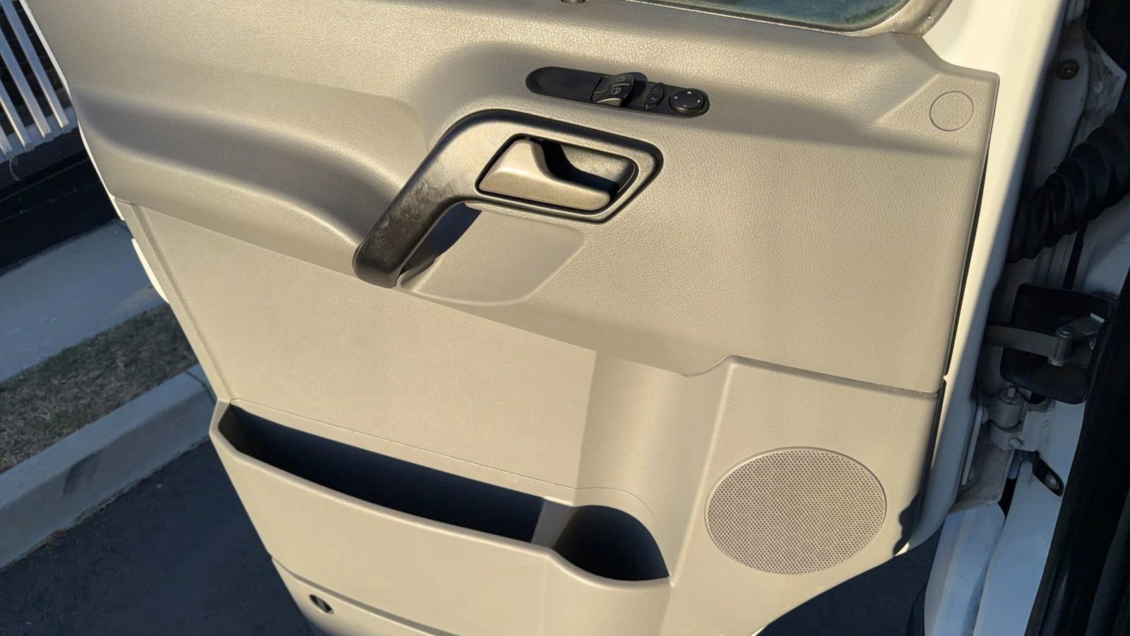 Used 2015 Mercedes-Benz Sprinter 3500 image 14